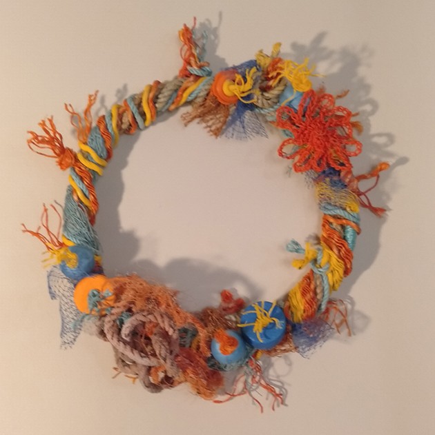 Merle Topsi Davis - Christmas Wreaths with an environmental message 2022